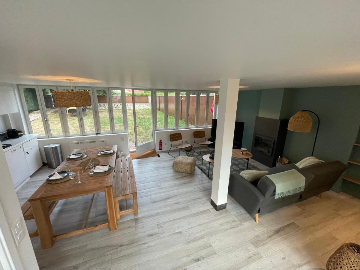 Maison De Campagne Entierement Climatisee Avec Grand Jardin Villa Pressagny-lʼOrgeuilleux Bagian luar foto